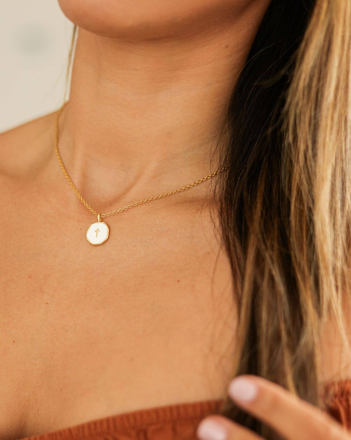 everlasting cross necklace