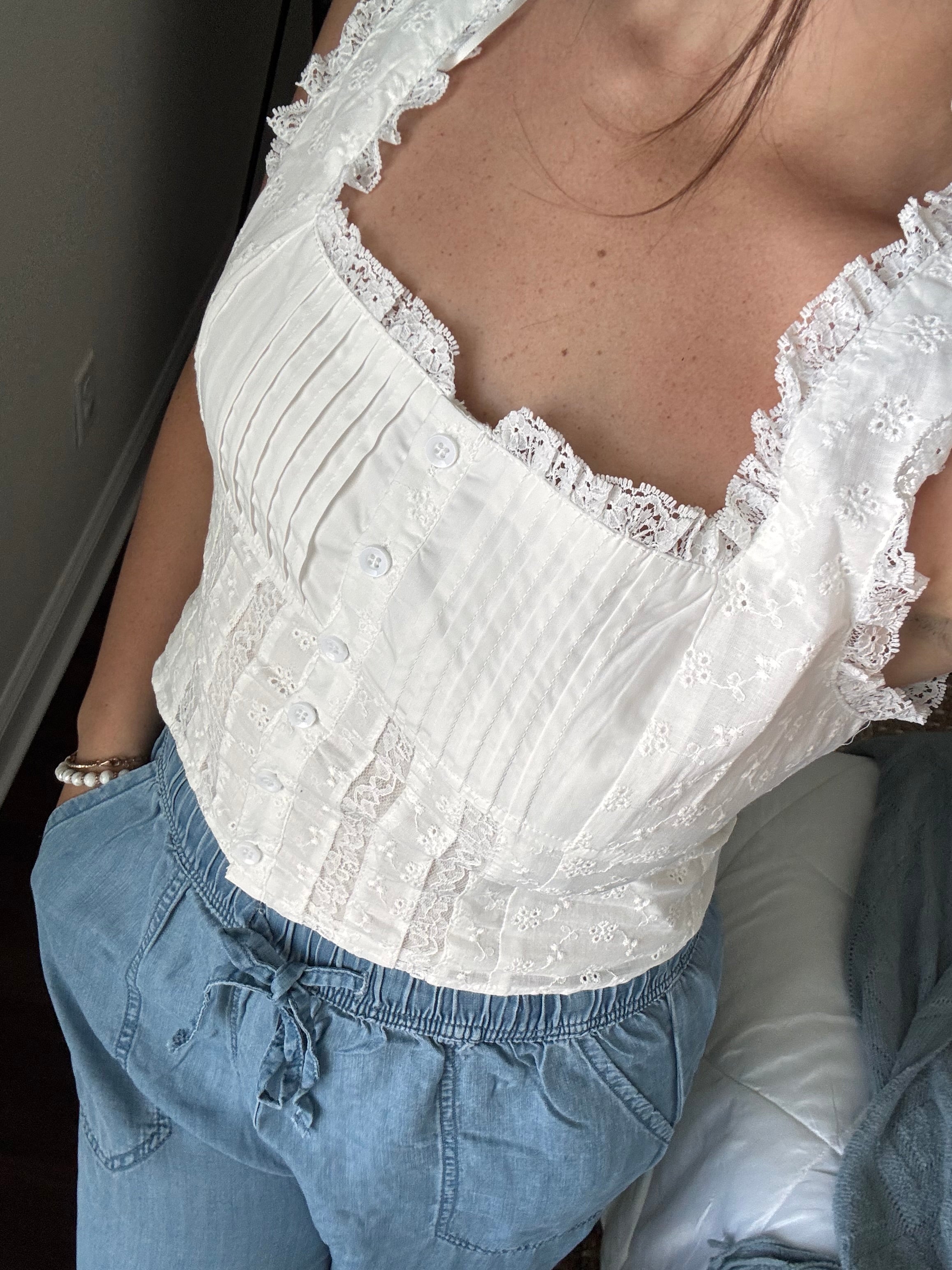 ellie square neck ruffle top